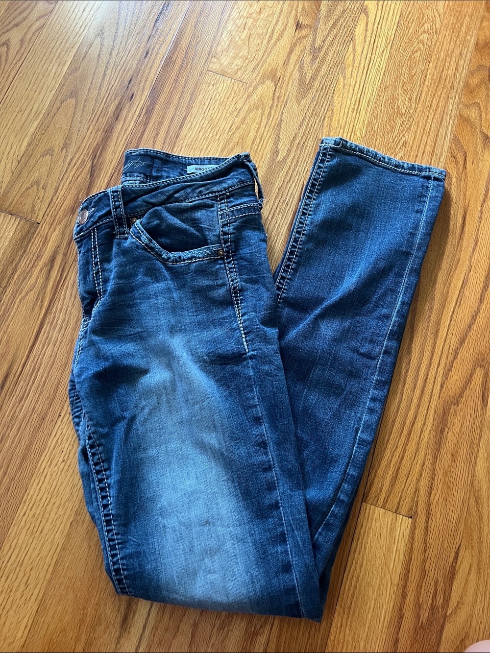 Daytrip Women's Mid-Blue Straight Leg Jeans
